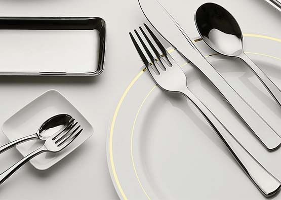 Plates & cutlery